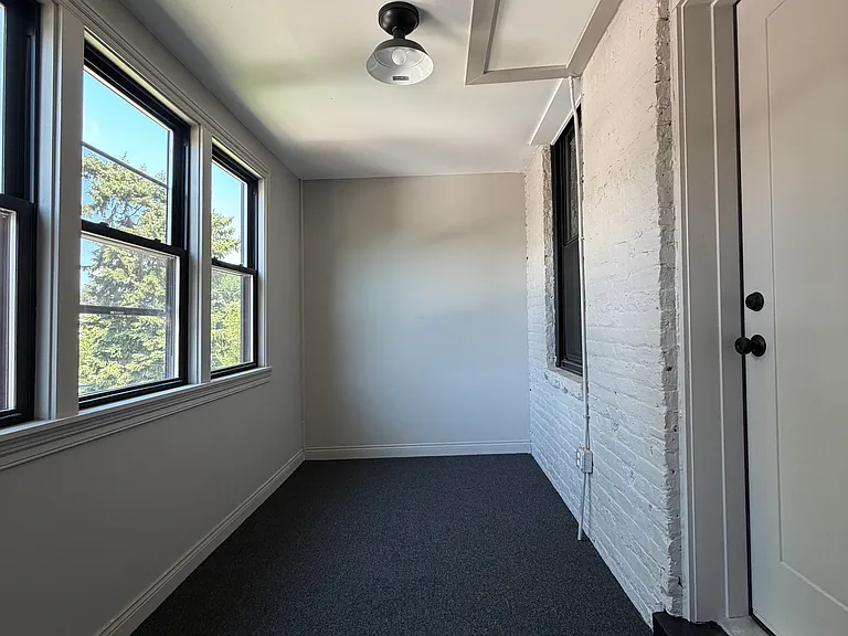 3530 W Dickens Ave #1 — Photo 15