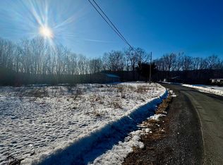 Ridge St, Charmco, WV 25958