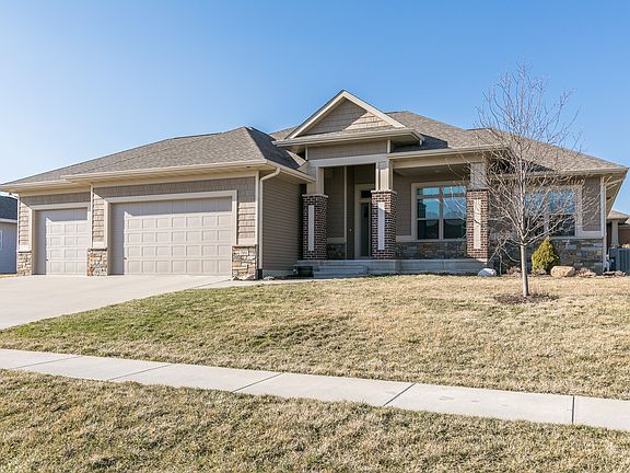 2nd image of 701 Ground Plum Cir