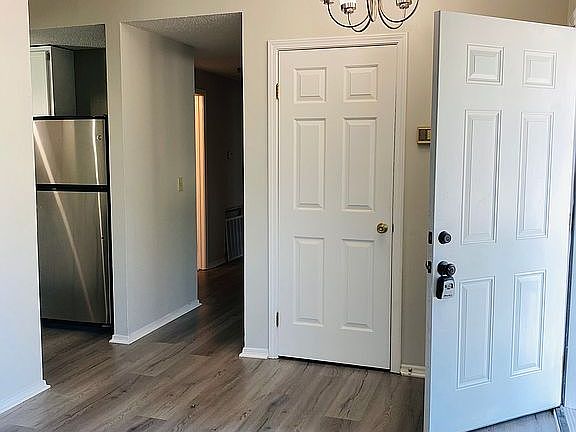 Front entrance/foyer/closet