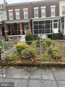 613 K St NE, Washington, DC, 20002