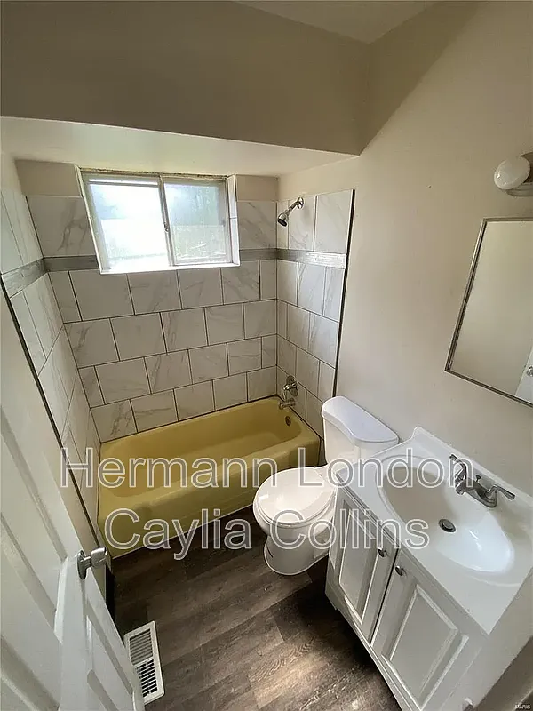 2 bed, 1.0 bath, 824 sqft, $815 — Photo 3