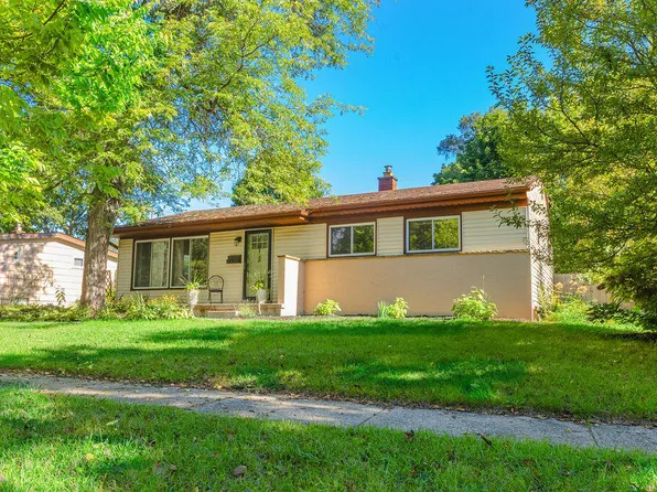 2703 Towner Blvd, Ann Arbor, MI 48104