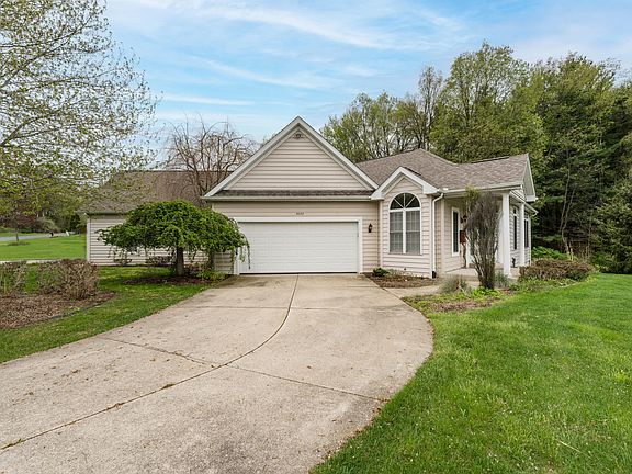 2nd image of 3633 Old Savannah Dr
