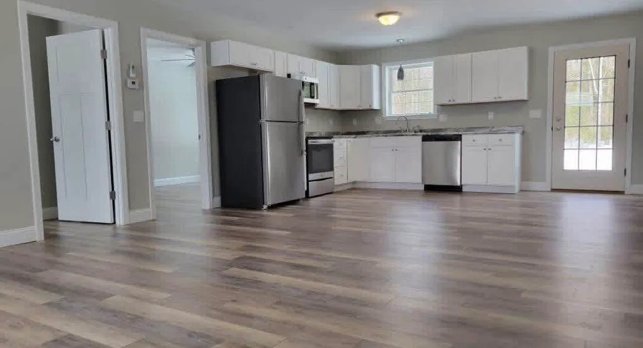 2 bed, $2,000 — Photo 3