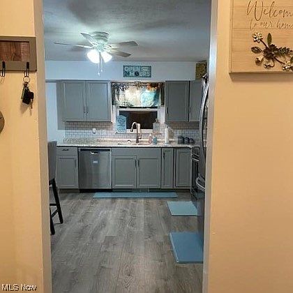 5th image of 1901 Rockland Ave