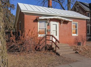 1111 Division St, La Crosse, WI 54601