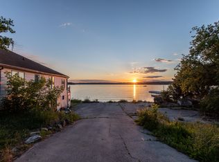 W278N2387 Prospect Ave, Pewaukee, WI 53072