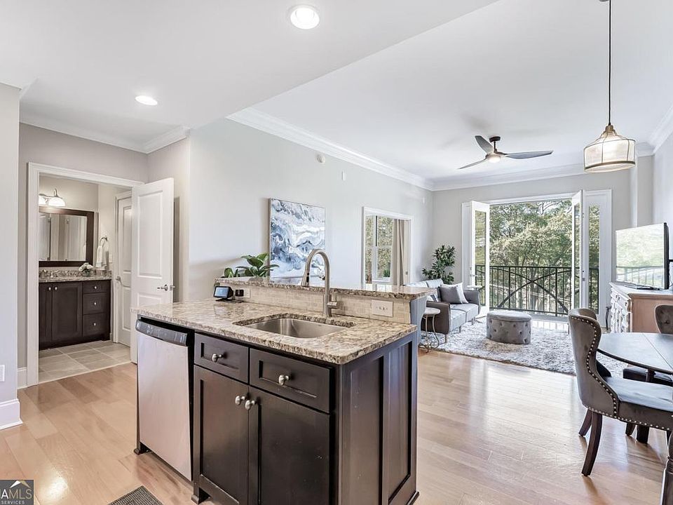 1st image of 2255 Peachtree Rd NE Unit 621