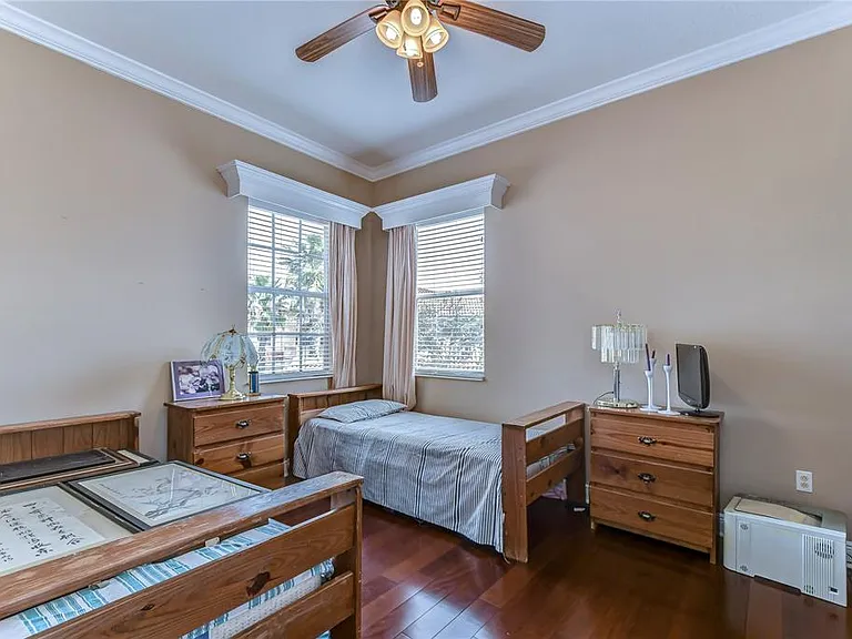 10602 Cayman Isle Ct — Photo 38