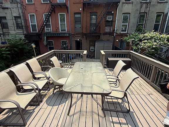 3rd image of 486 1/2 7th Ave APT 1