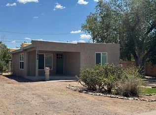 1804 Slate Ave NW, Albuquerque, NM 87104