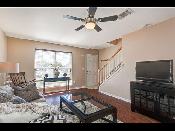 5th image of 335 Stewarts Landing Cir #335