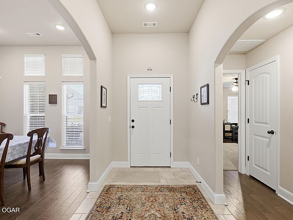 5th image of 1003 McKenzie Cir