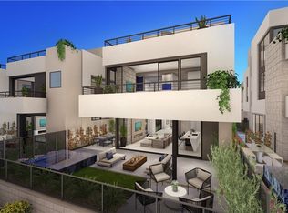 32 Heron Harbour Dr, Henderson, NV 89011