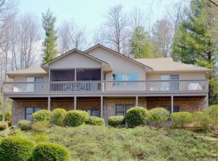 4481 Cove Loop Rd, Hendersonville, NC 28739