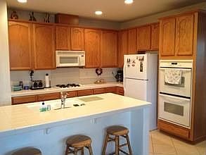 3rd image of 208 Eucalyptus Ct
