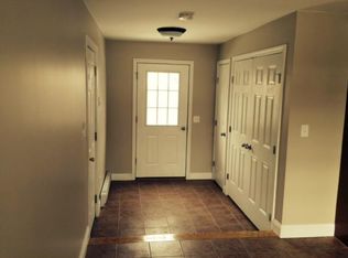 475 Squantum Dr, Warwick, RI 02888