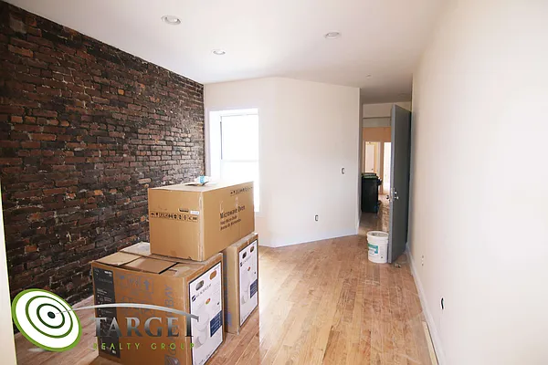 Rented by Target Realty Group | media 6