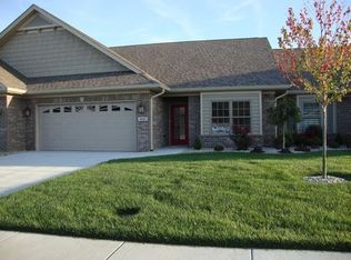 4993 Delray Dr, Columbus, IN 47203