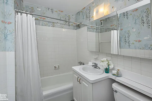 Rented by Brown Harris Stevens | media 22