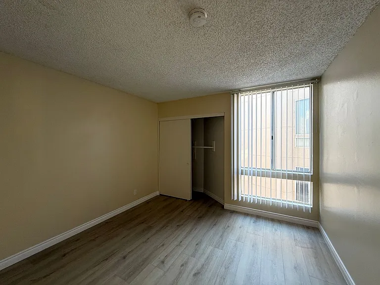 807Bunk — Photo 8