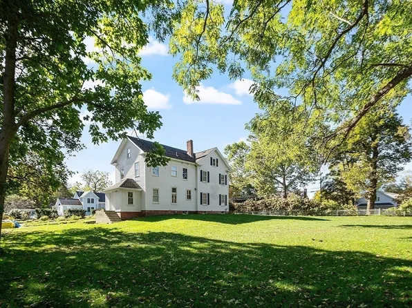 25 Fairhaven Rd, Concord, MA 01742