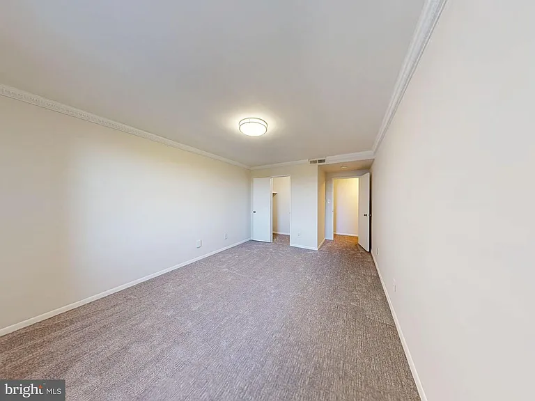 4600 Duke St #701 — Photo 20