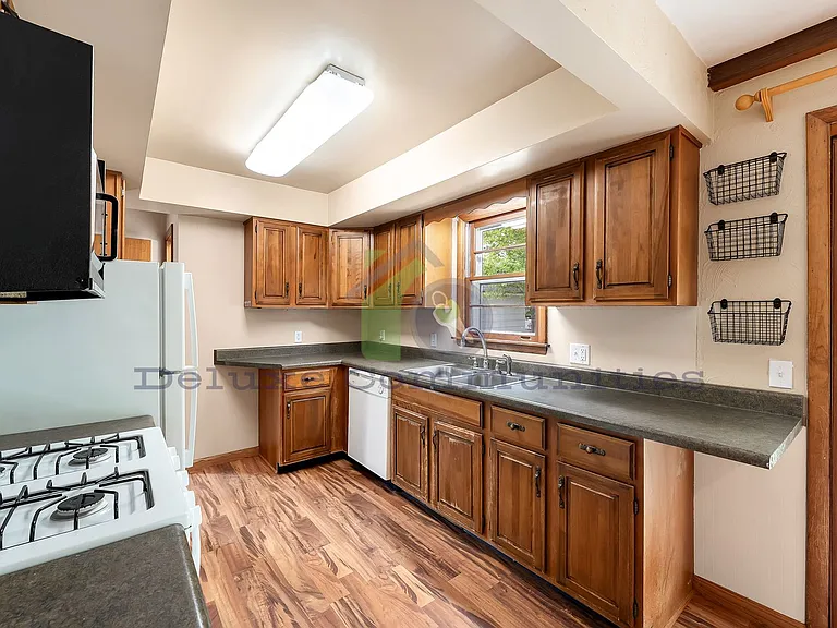 1244 Katrina Dr SE — Photo 2