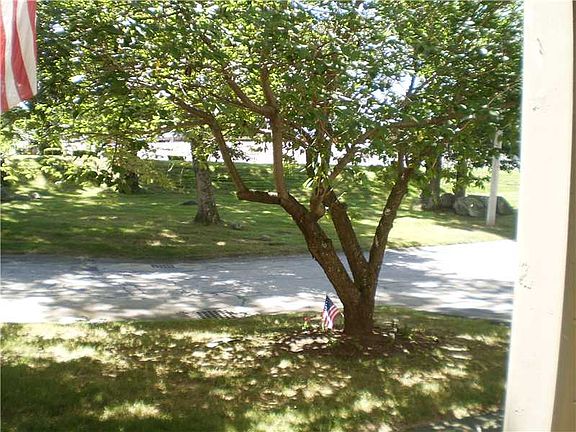 3rd image of 3A Oak Pt
