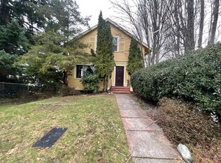 225 N Forest St APT 3, Bellingham, WA 98225