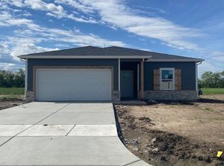 3661 E Hollandale St, Derby, KS 67037