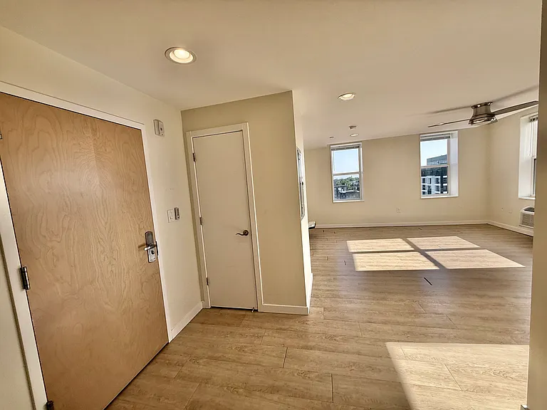 241-55 S 49th St #715 — Photo 9