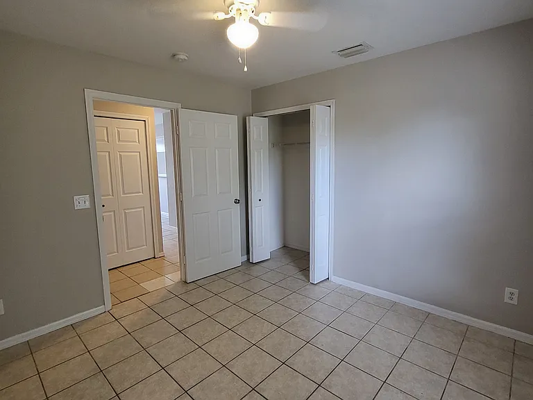 2145 Pauldo St — Photo 12