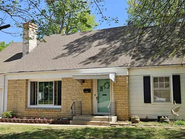 209 N 12th St, Ponca City, OK 74601