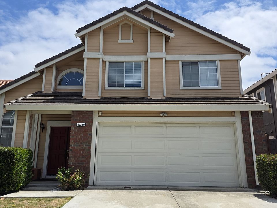 1st image of 31240 Lamprey Dr