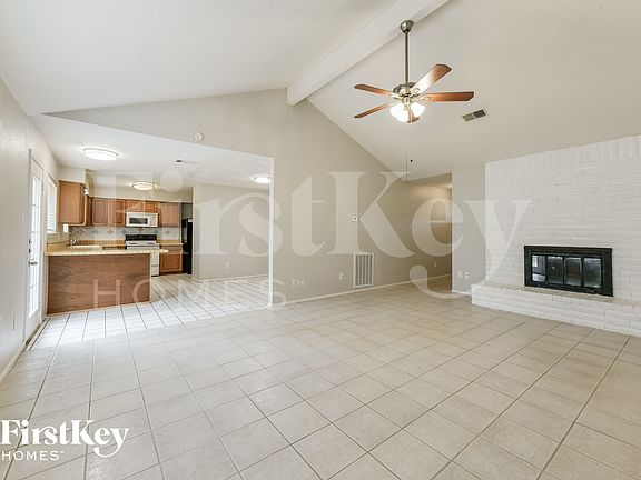 4th image of 22234 Waynegate Dr