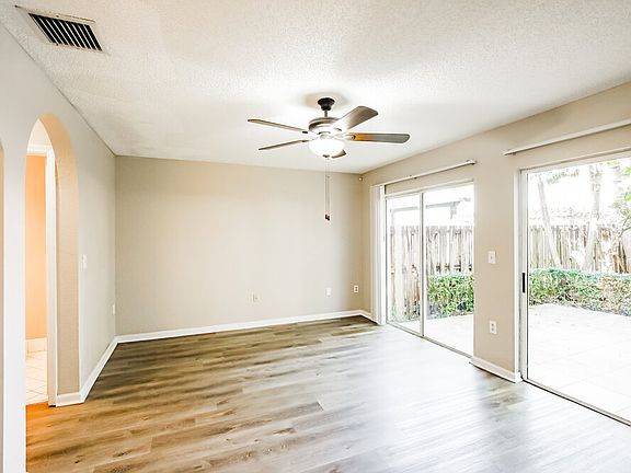 5th image of 8789 SW 214th Ln