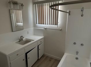 850 N Acacia St #8, Inglewood, CA 90302