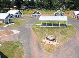 1017 Smyzer Rd, Townville, SC 29689