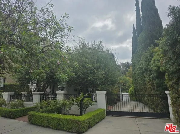 2500 Hyperion Ave, Los Angeles, CA 90027