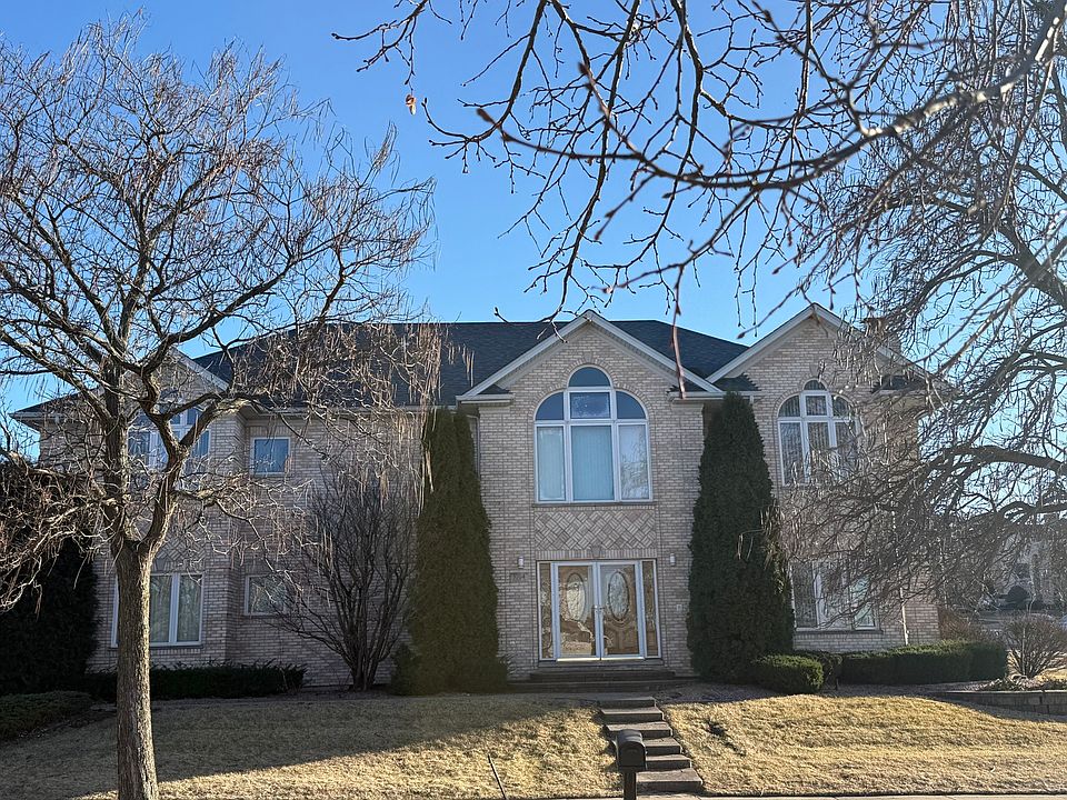 1st image of 1004 Saddle Ln