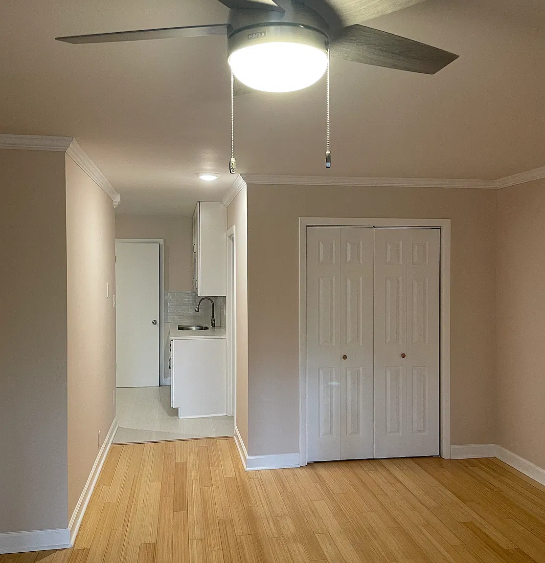 Studio, 600 sqft, $1,200 — Photo 4