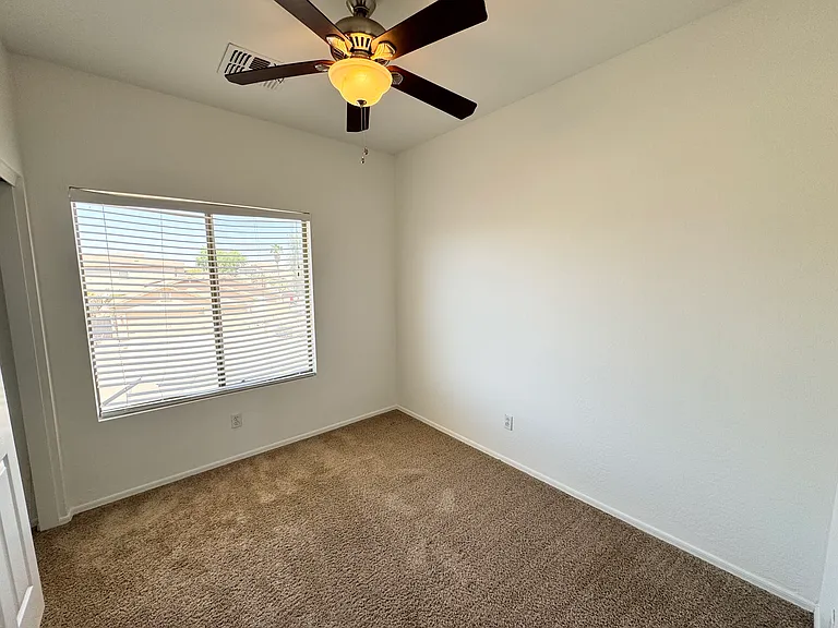 27989 N Muscovite Dr — Photo 19