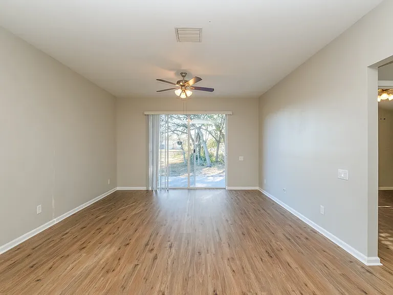 14719 Wake Robin Dr — Photo 3