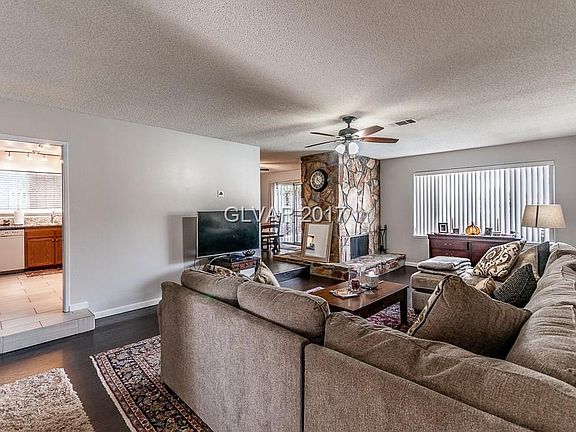4th image of 4548 El Carnal Way
