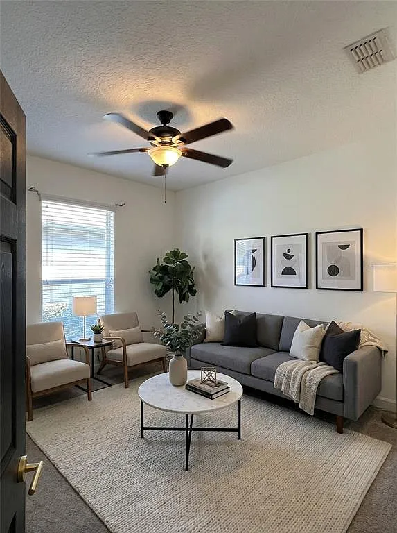 3 bed, 2.0 bath, 1683 sqft, $2,700 — Photo 3