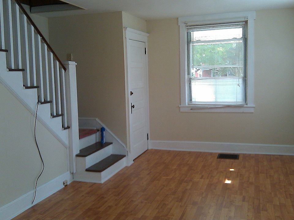 living room 12 x21