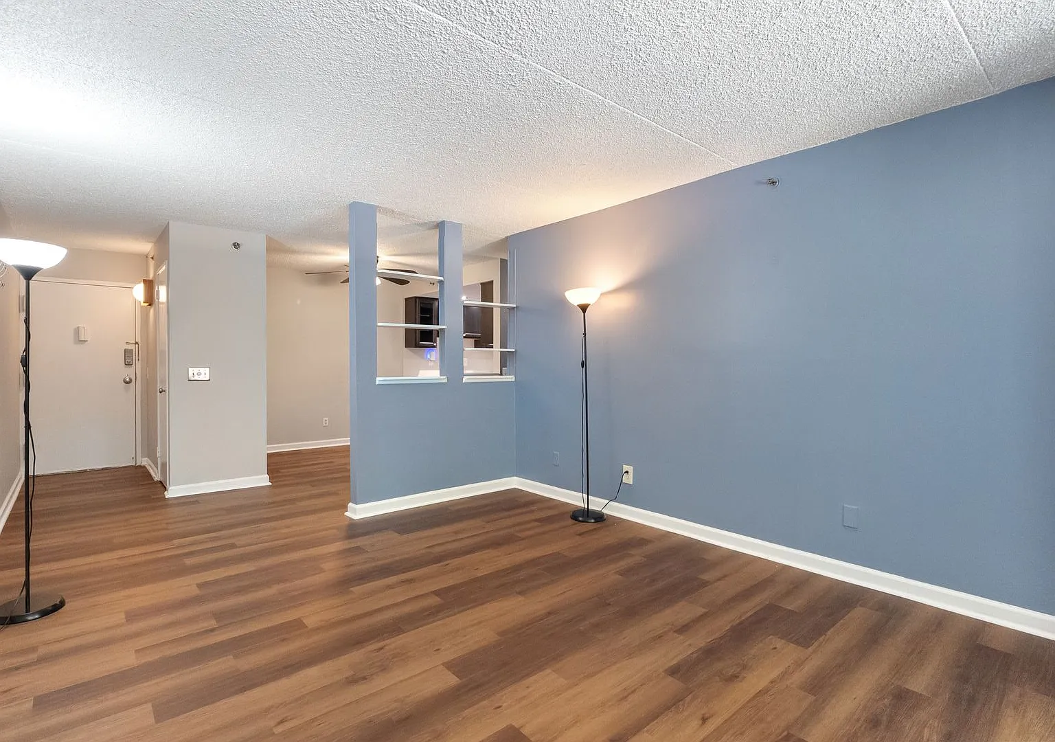 Spacious 2BR Condo in the Heart of Alexandria | Prime Location & Great Amenities — Photo 3