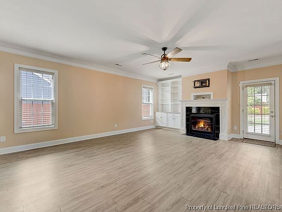 4th image of 120 Ellington St
